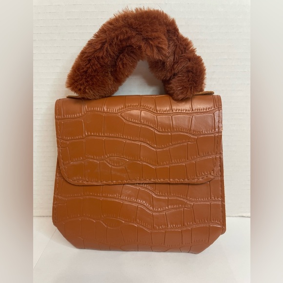 Women’s Small Brown Alligator Print Handbag with Fuzzy Handle - Picture 1 of 7